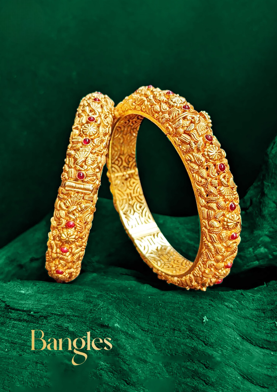 Gold bangles in Nagpur